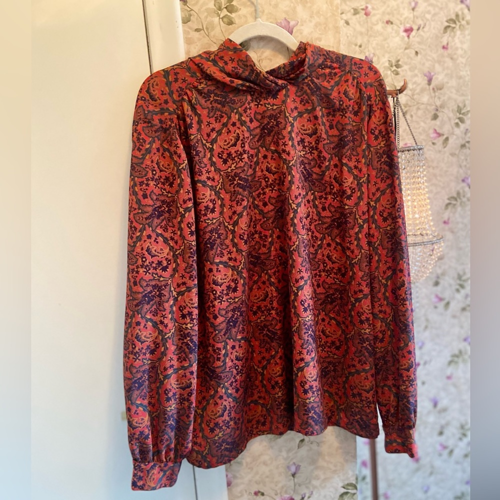 Flowy blouse